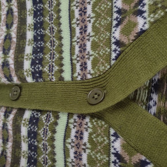 MODBE Retro-style Cardigan Sweater, Size Large - Picture 4 of 5